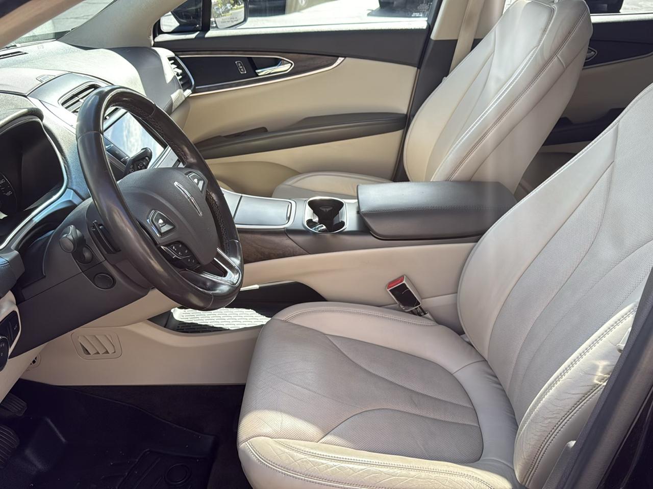 Lincoln MKX AWD 4dr Reserve 2016