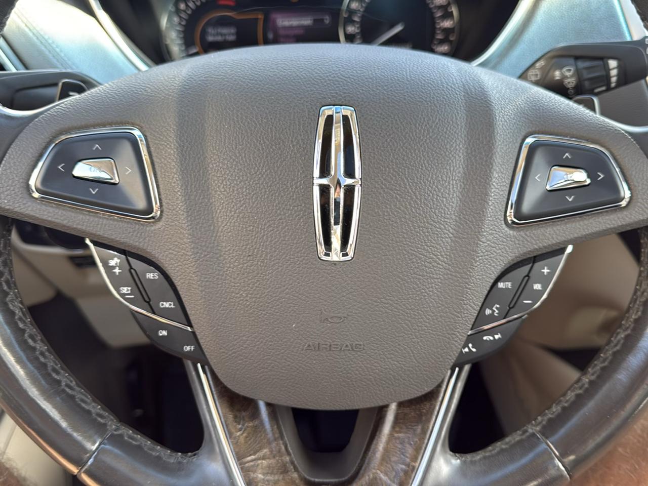Lincoln MKX AWD 4dr Reserve 2016