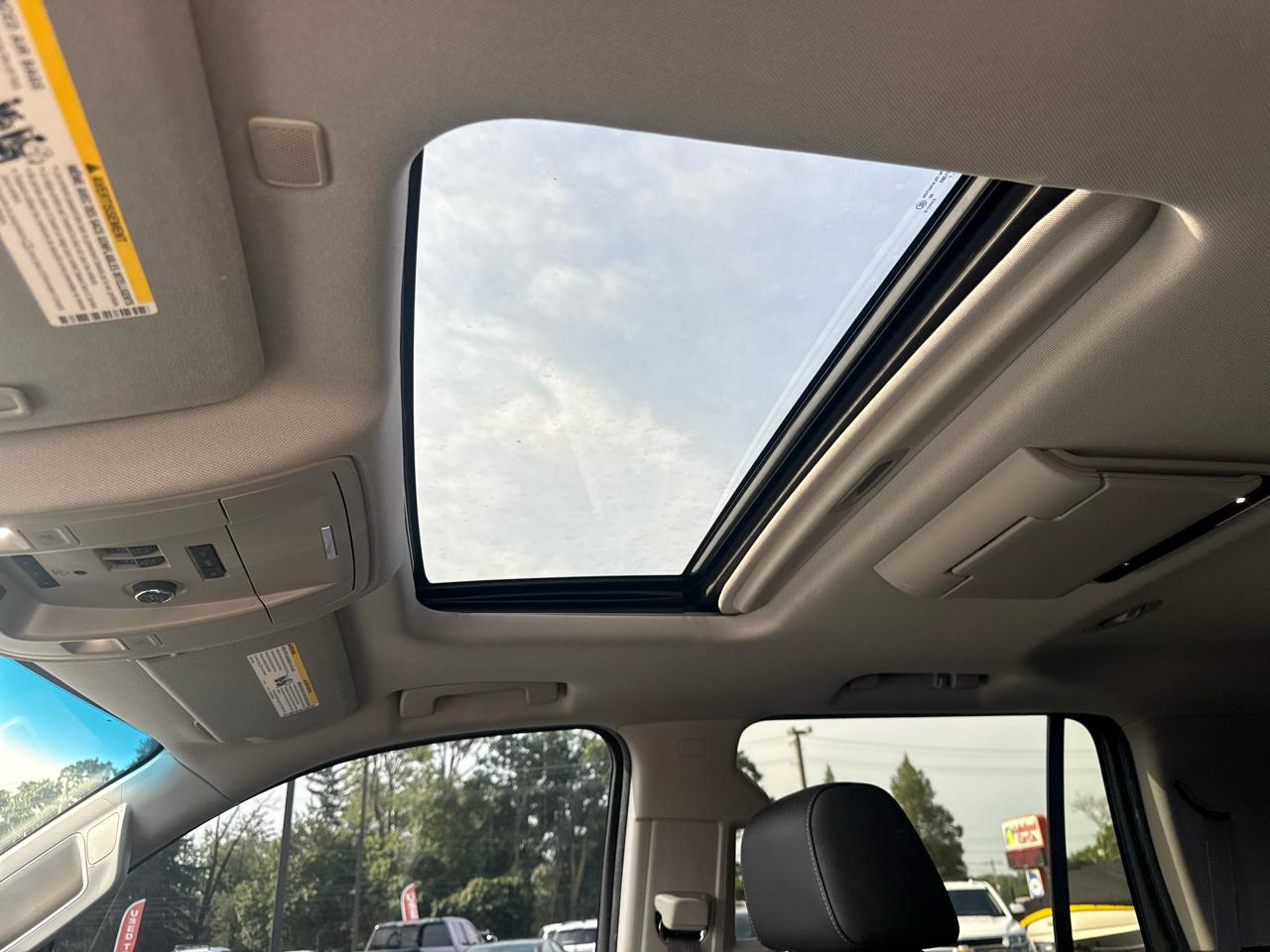 Chevrolet Tahoe 4WD 4dr Premier 2017