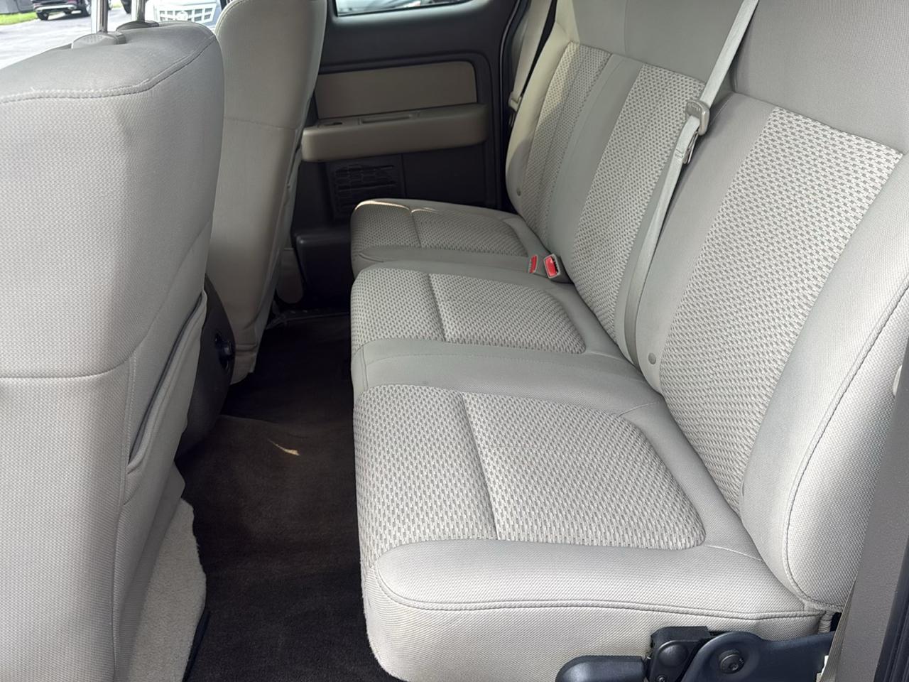 Ford F-150 2WD SuperCab 145" FX2 Sport 2010
