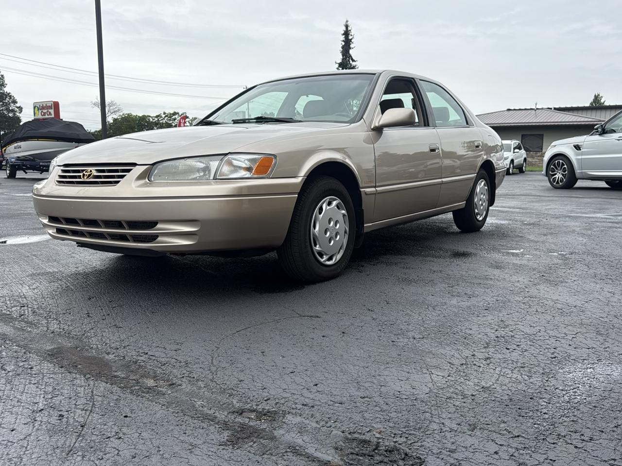Toyota Camry 4dr Sdn XLE Auto 1997