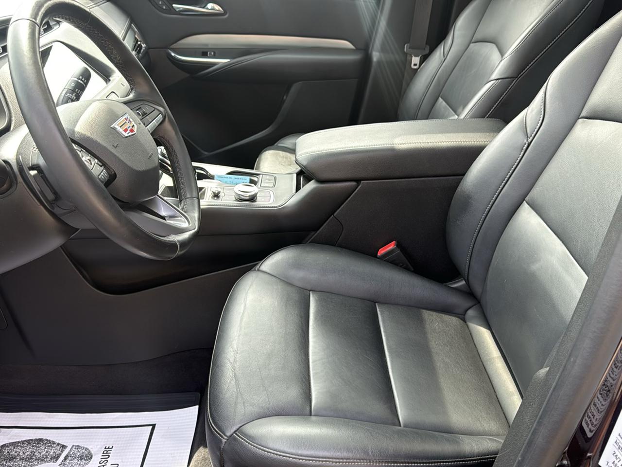 Cadillac XT4 AWD 4dr Premium Luxury 2020