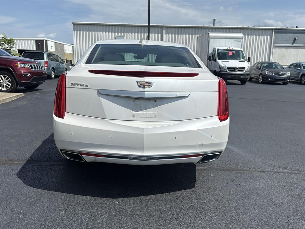 Cadillac XTS 4dr Sdn Platinum AWD 2016