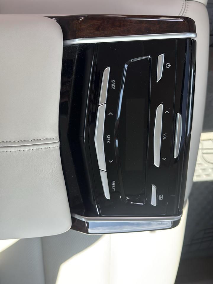 Cadillac XTS 4dr Sdn Platinum AWD 2016