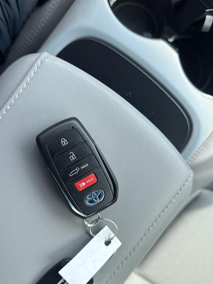 Toyota Venza Limited AWD (Natl) 2022