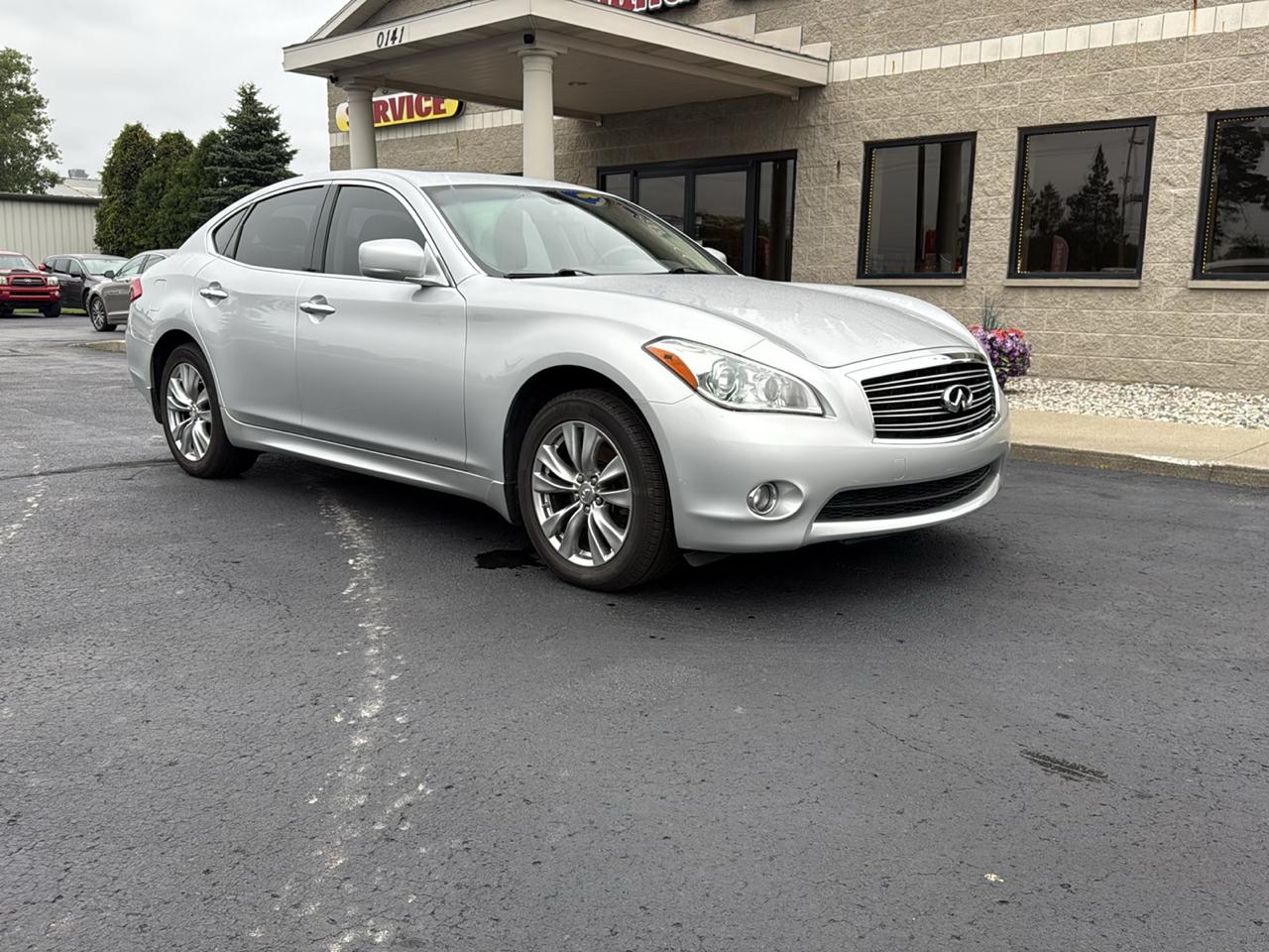 Infiniti M37 4dr Sdn AWD 2012