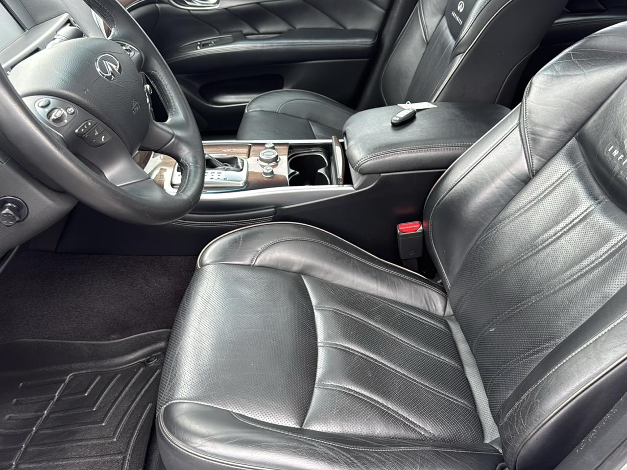 Infiniti M37 4dr Sdn AWD 2012