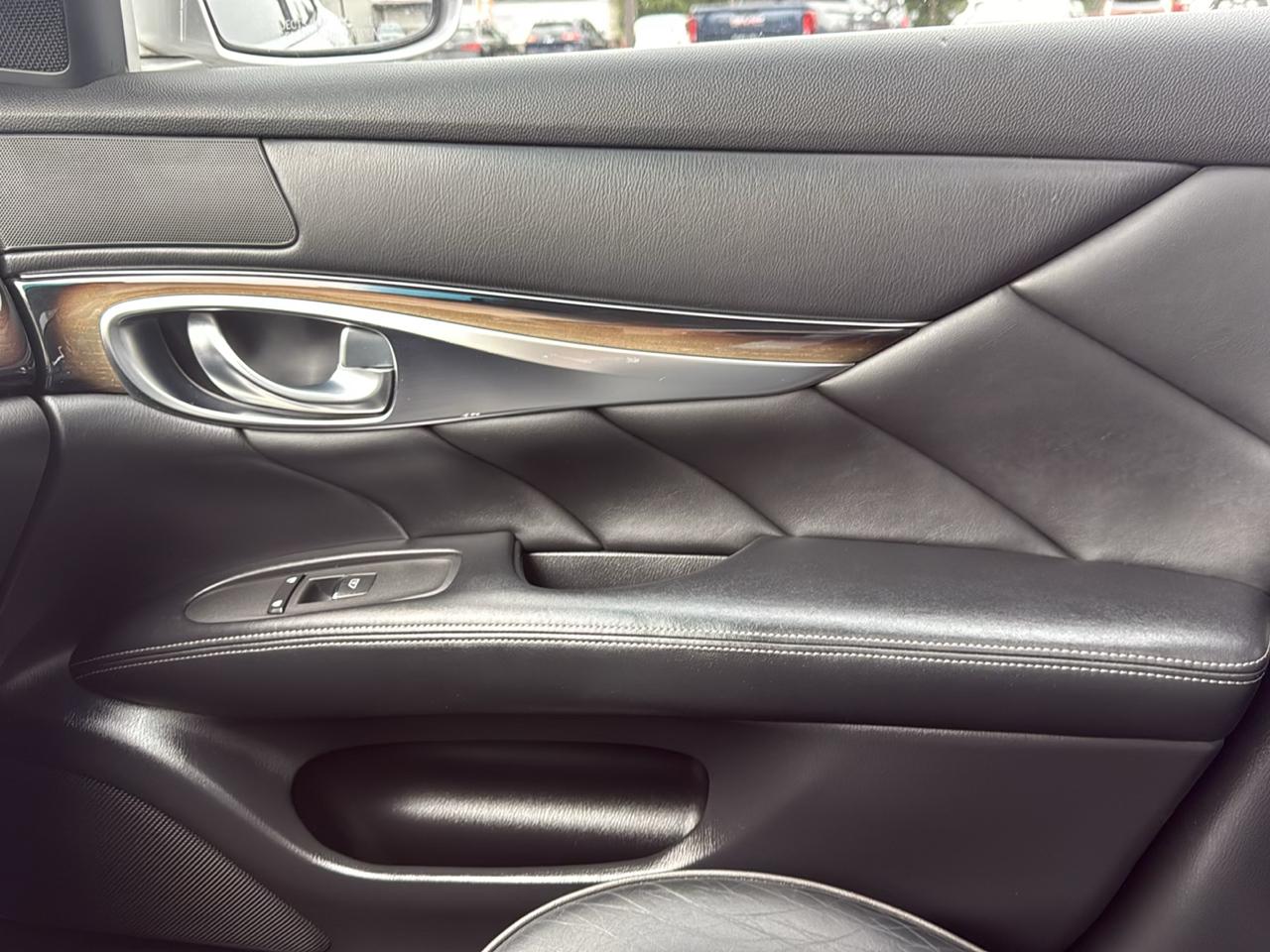 Infiniti M37 4dr Sdn AWD 2012