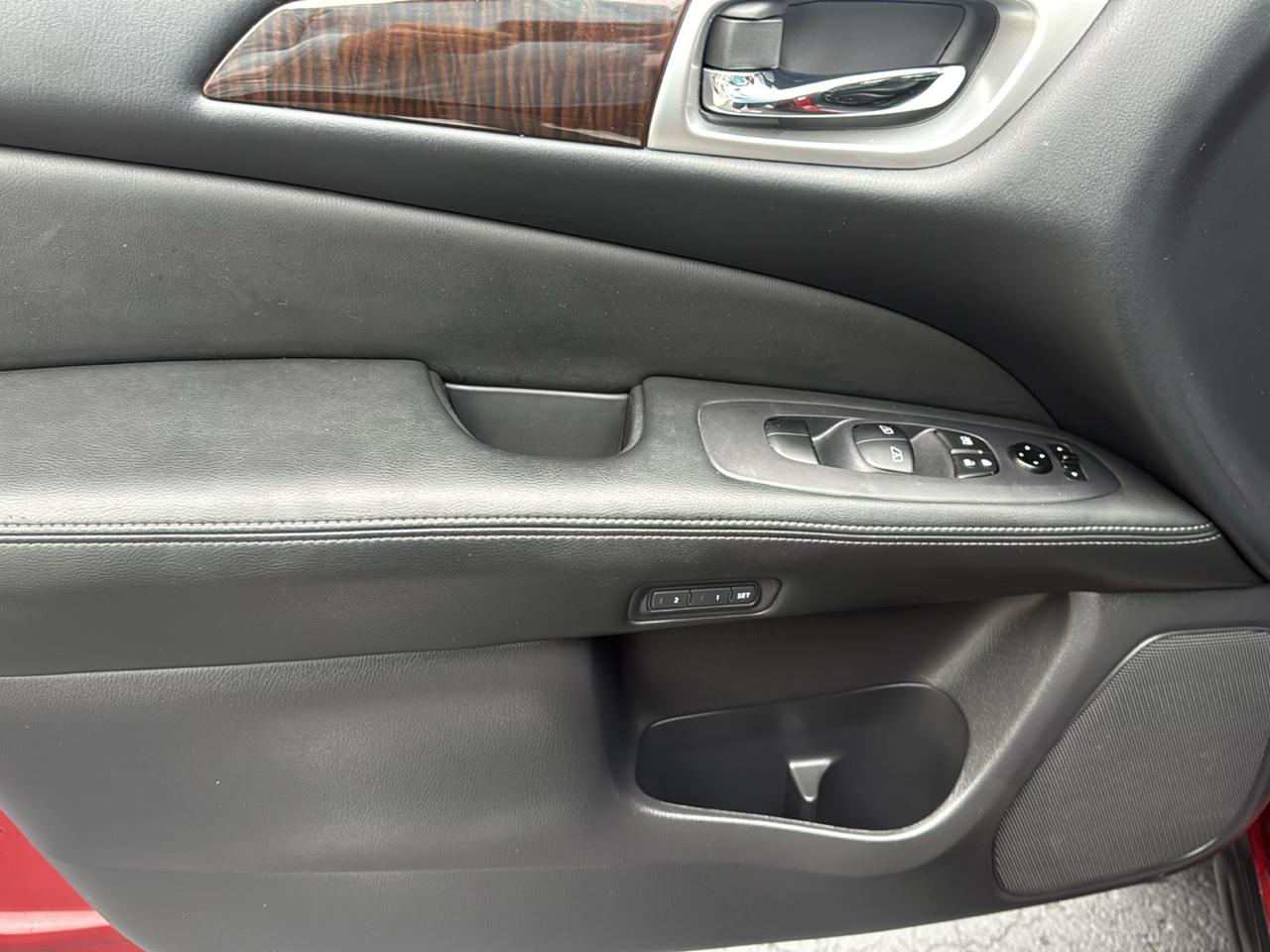 Nissan Pathfinder 4WD 4dr SL 2016