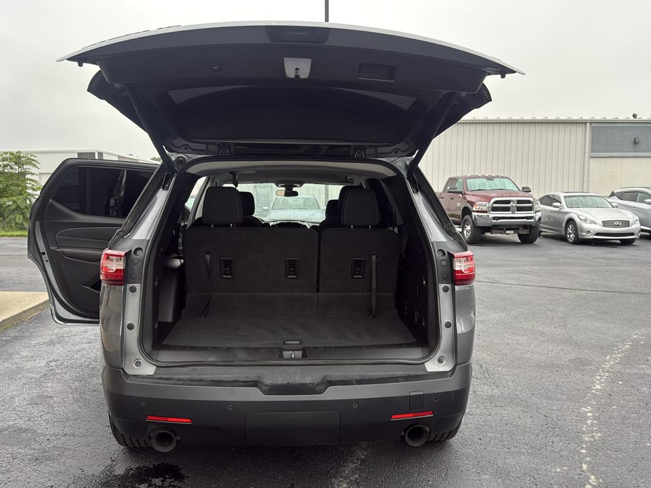Chevrolet Traverse AWD 4dr LT Cloth w/1LT 2019