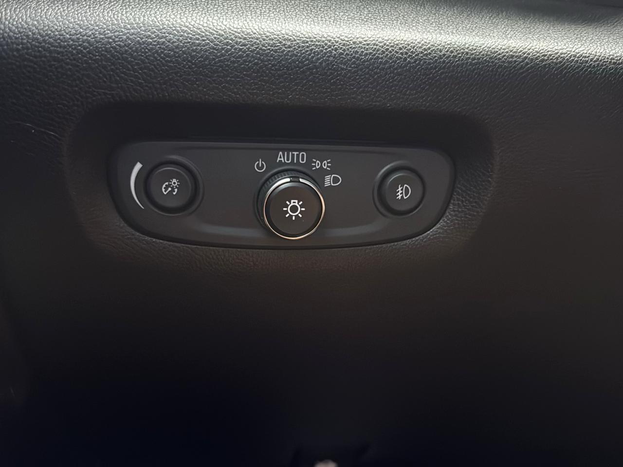 Chevrolet Traverse AWD 4dr LT Cloth w/1LT 2019