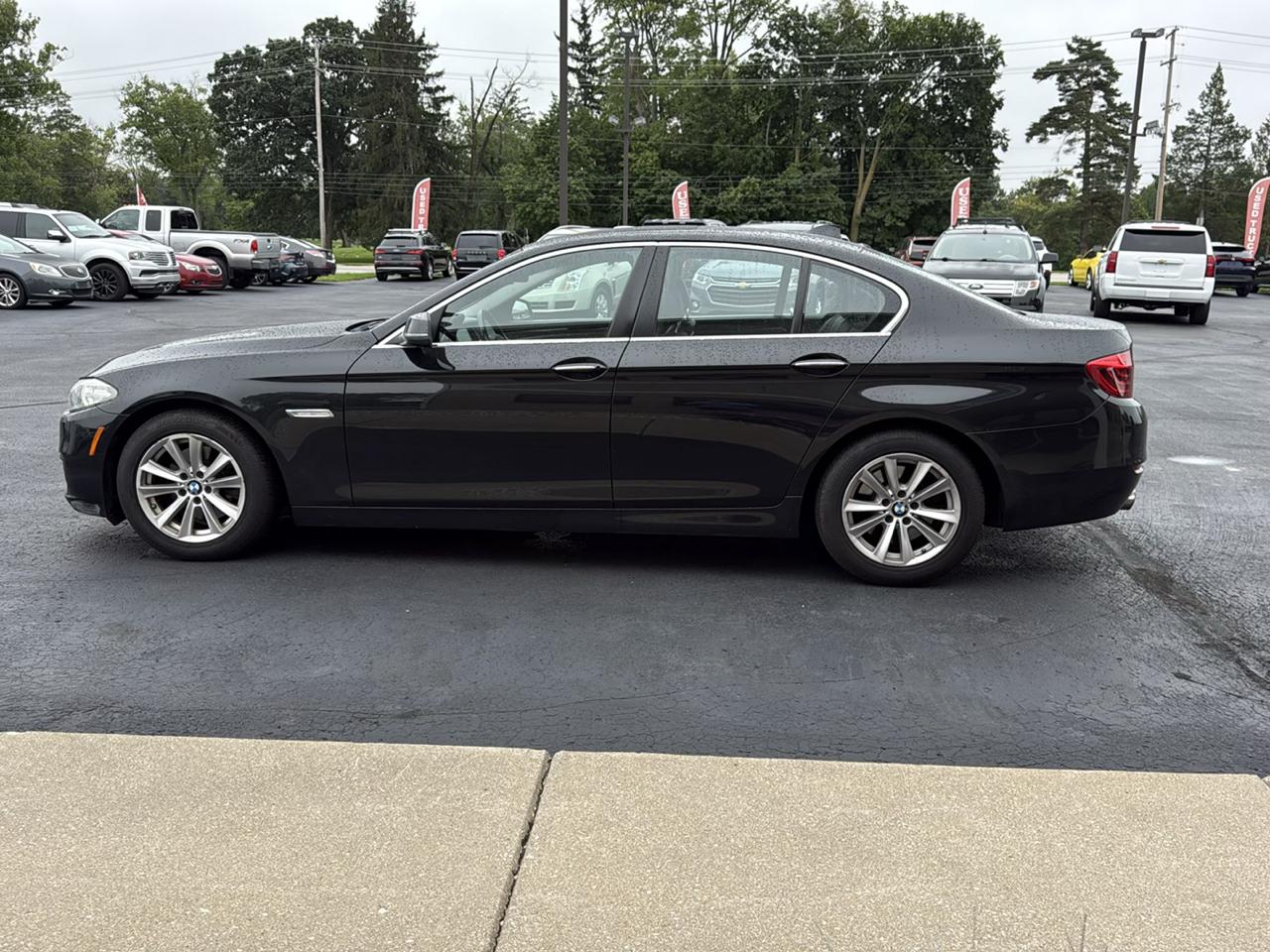 BMW 5 Series 4dr Sdn 528i xDrive AWD 2016