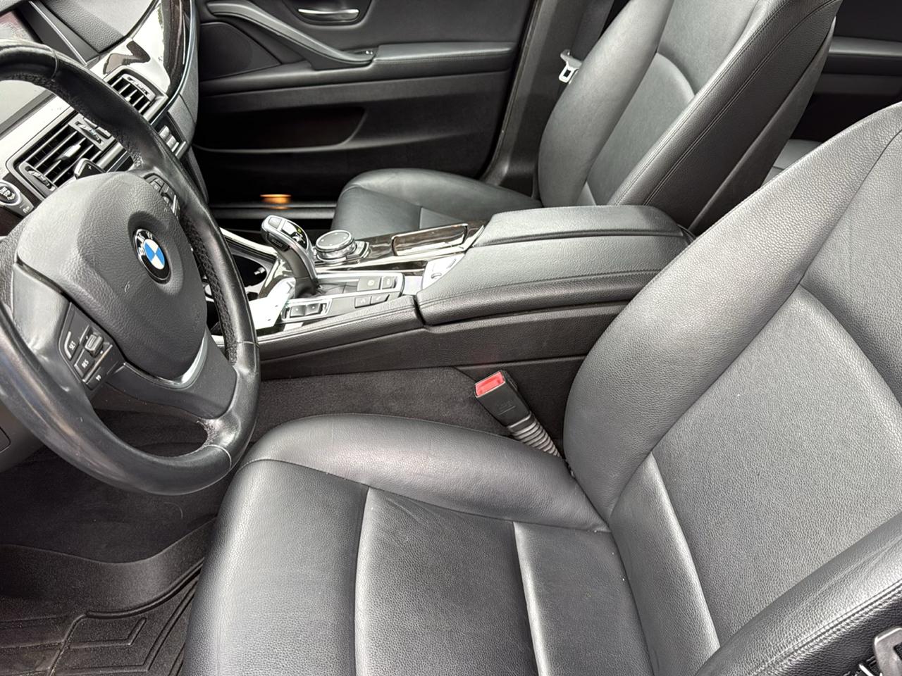 BMW 5 Series 4dr Sdn 528i xDrive AWD 2016