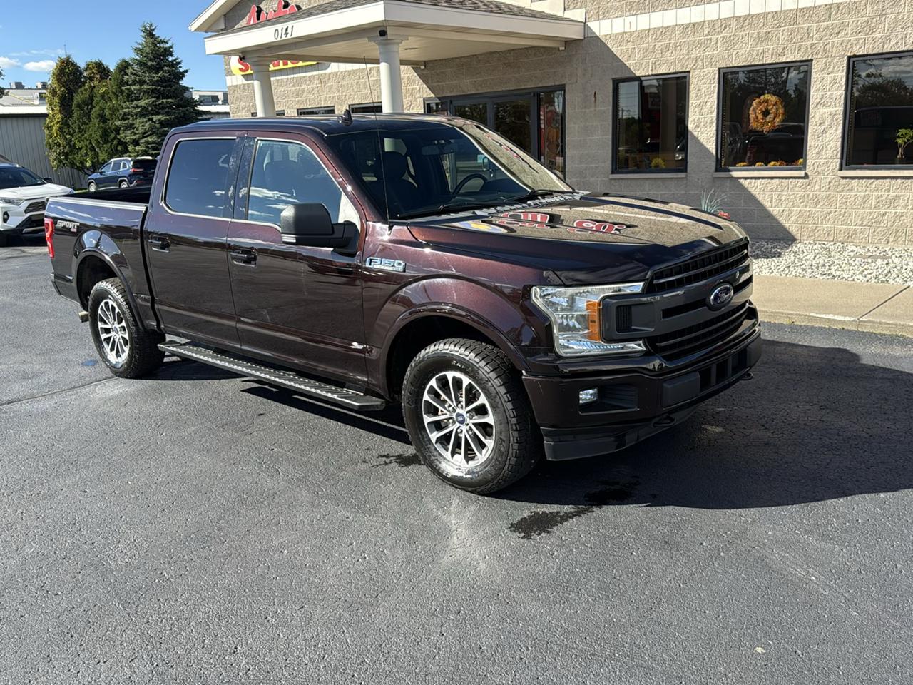 Ford F-150 4WD SuperCrew 145" XLT 2018