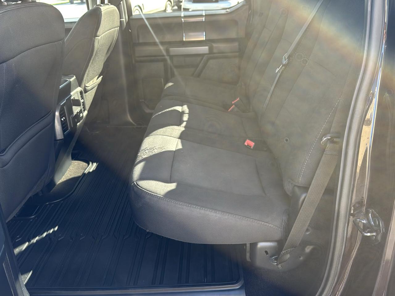Ford F-150 4WD SuperCrew 145" XLT 2018