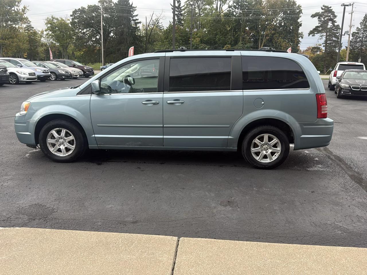 Chrysler Town & Country 4dr Wgn Touring 2008