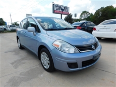 2011 Nissan Versa  2011 Nissan Versa