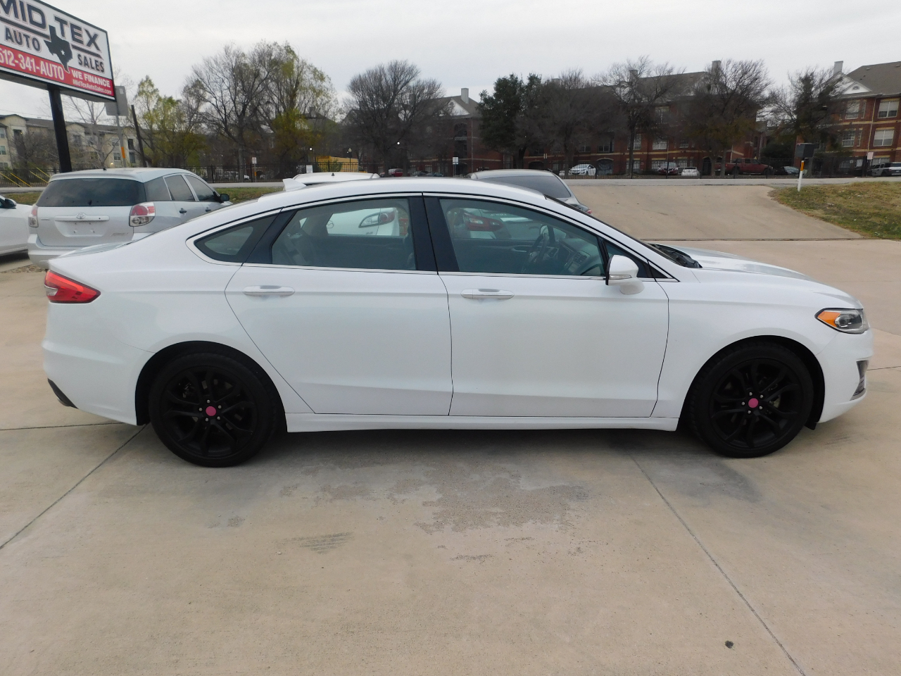 Ford Fusion SEL FWD 2019