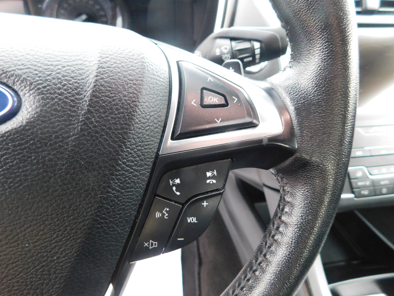 Ford Fusion SEL FWD 2019