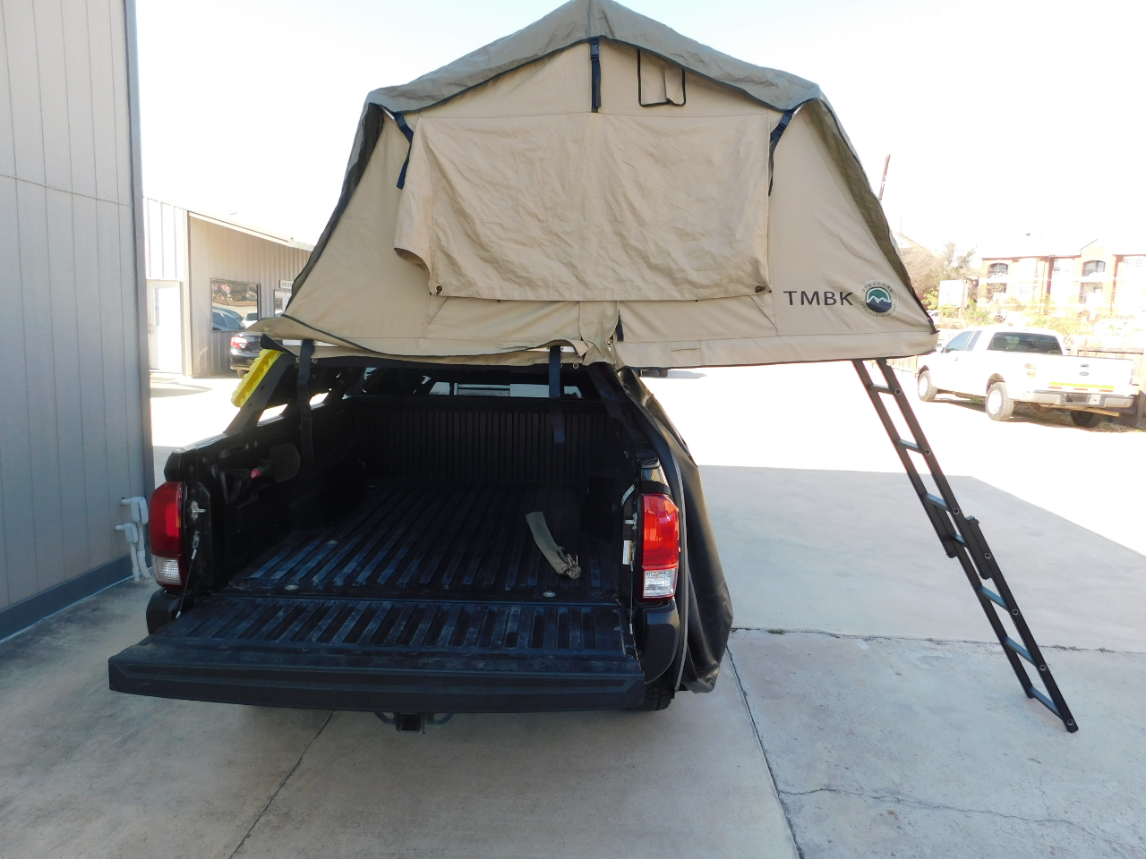 Toyota Tacoma 2WD TRD Sport Double Cab 6' Bed V6 AT (Natl) 2021