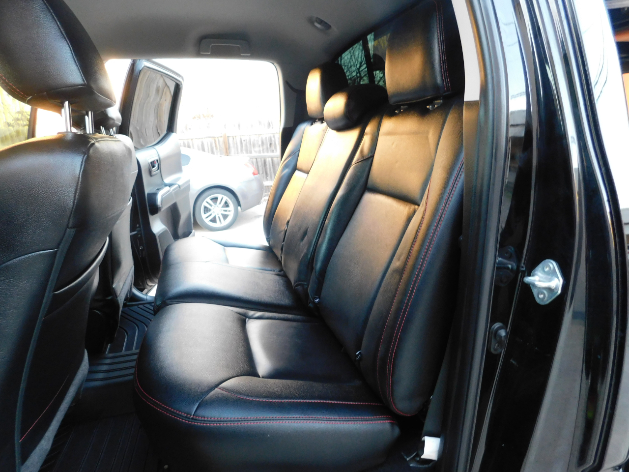 Toyota Tacoma 2WD SR5 Double Cab 6' Bed V6 AT (Natl) 2021