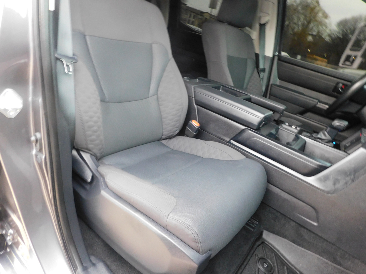 Toyota Tundra 4WD SR CrewMax 5.5' Bed (Natl) 2024