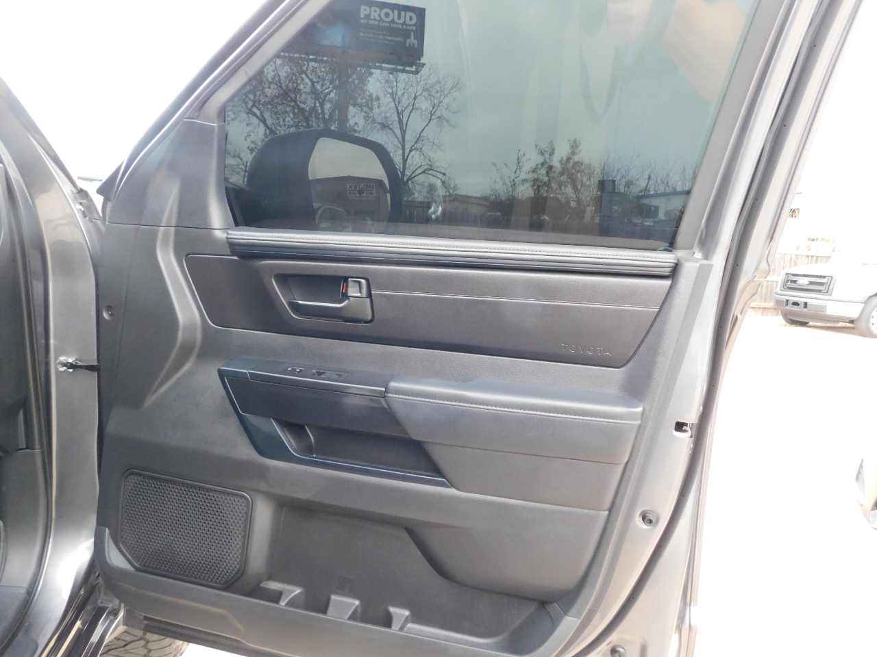 Toyota Tundra 4WD SR CrewMax 5.5' Bed (Natl) 2024