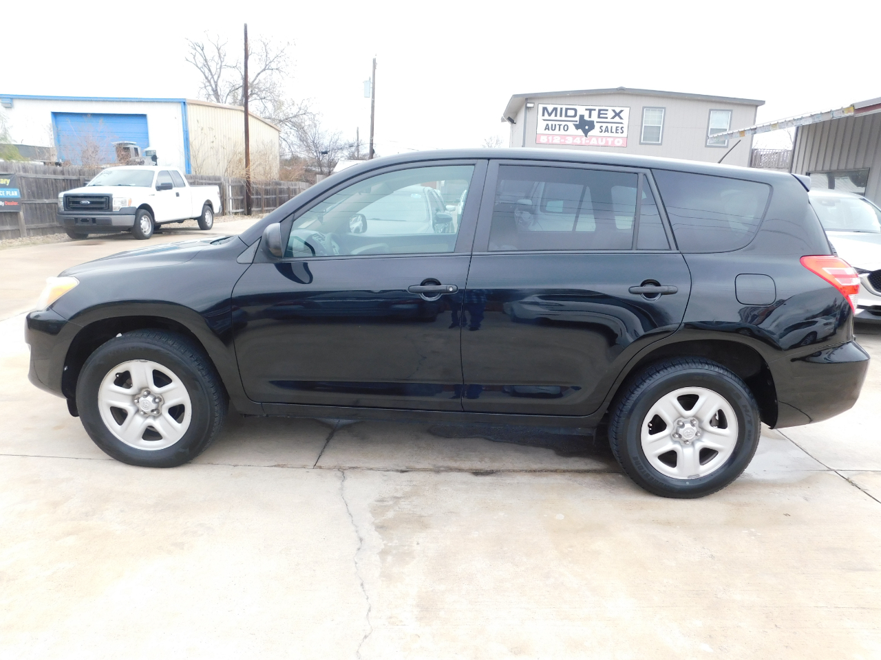 Toyota RAV4 FWD 4dr I4 (Natl) 2012