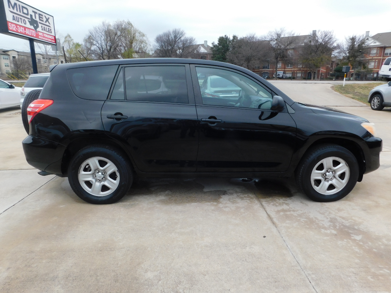 Toyota RAV4 FWD 4dr I4 (Natl) 2012