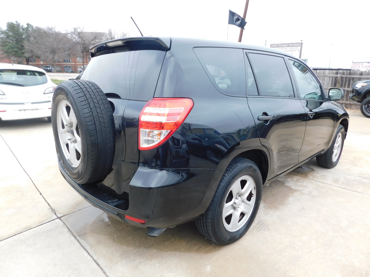Toyota RAV4 FWD 4dr I4 (Natl) 2012