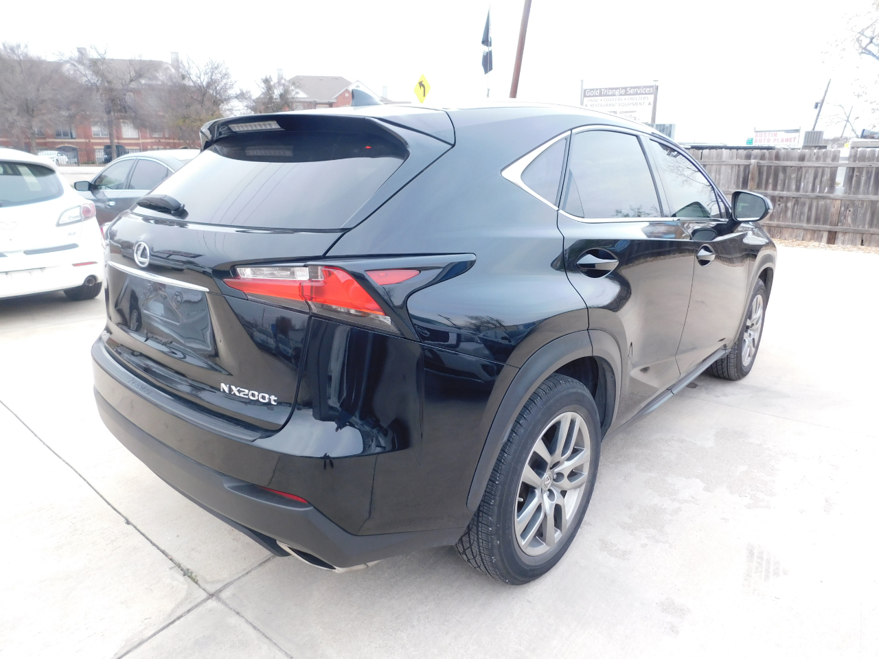 Lexus NX 200t FWD 4dr 2016