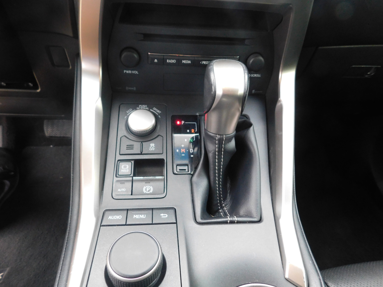 Lexus NX 200t FWD 4dr 2016