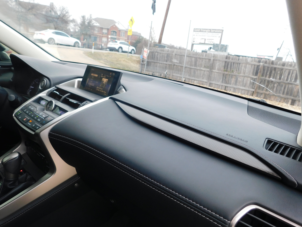 Lexus NX 200t FWD 4dr 2016