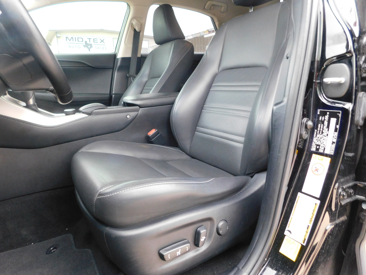 Lexus NX 200t FWD 4dr 2016