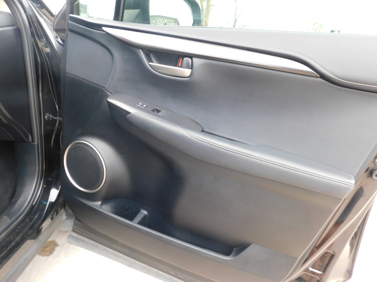 Lexus NX 200t FWD 4dr 2016