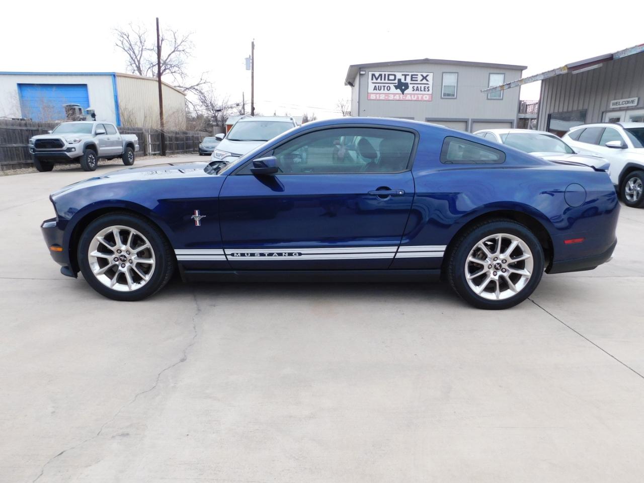 Ford Mustang 2dr Cpe V6 2011