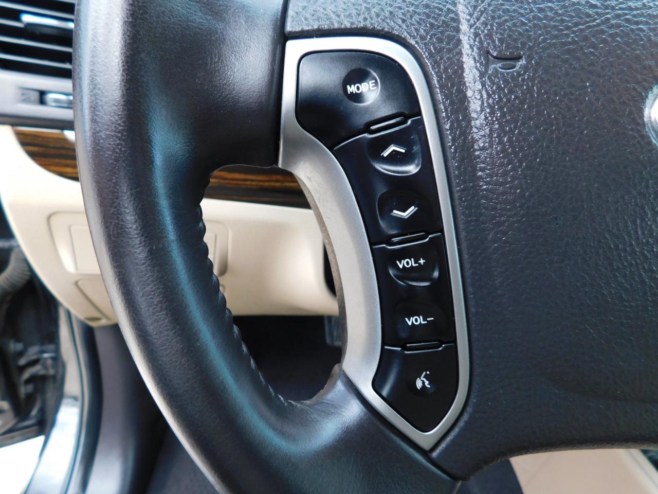 Hyundai Santa Fe FWD 4dr V6 Auto Limited 2011