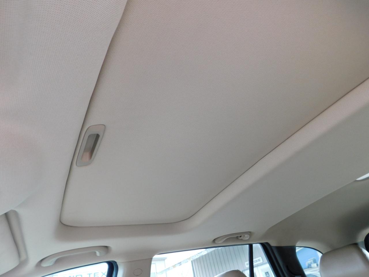 Hyundai Santa Fe FWD 4dr V6 Auto Limited 2011