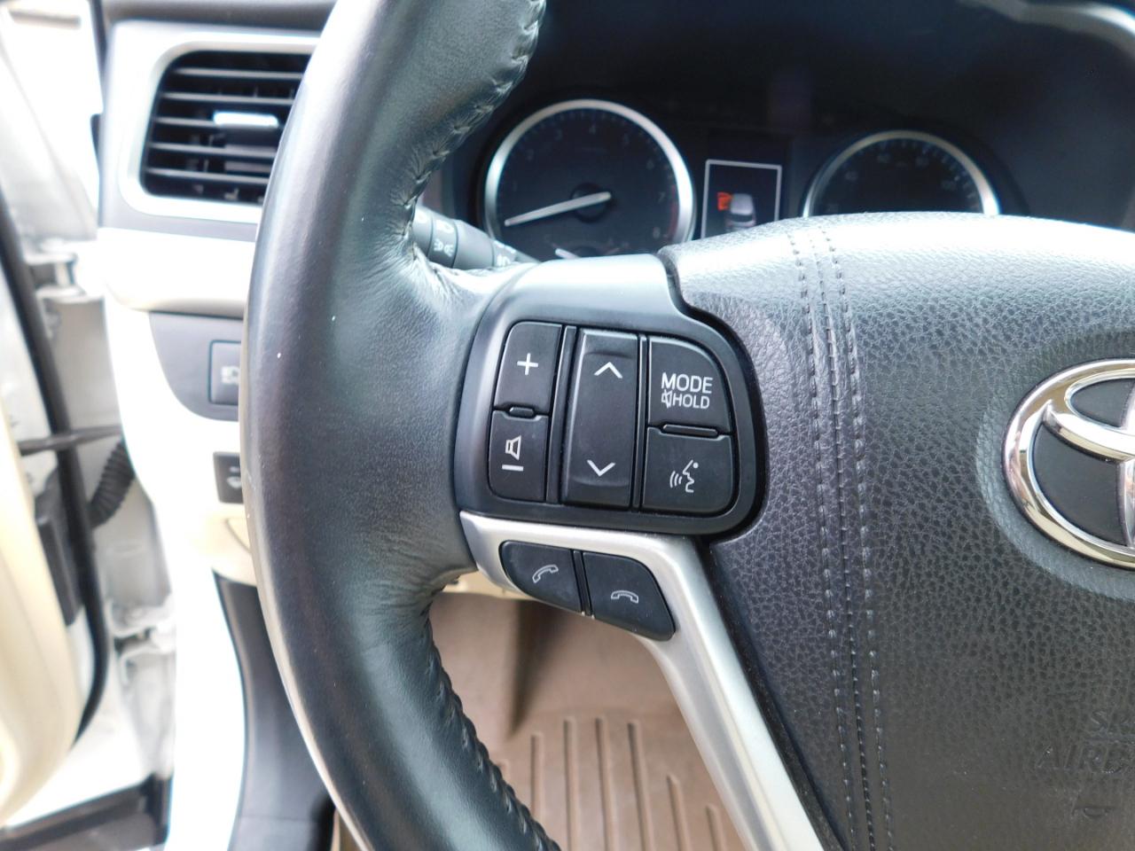 Toyota Highlander XLE V6 FWD (Natl) 2017