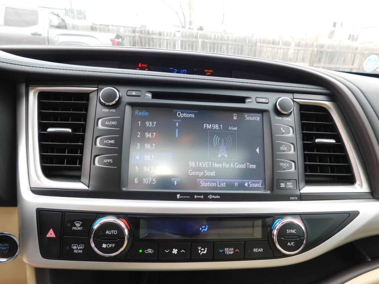 Toyota Highlander XLE V6 FWD (Natl) 2017