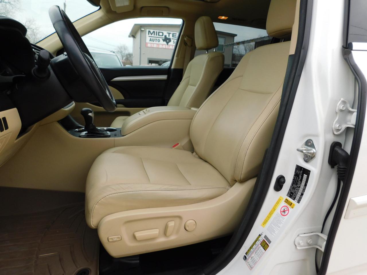 Toyota Highlander XLE V6 FWD (Natl) 2017