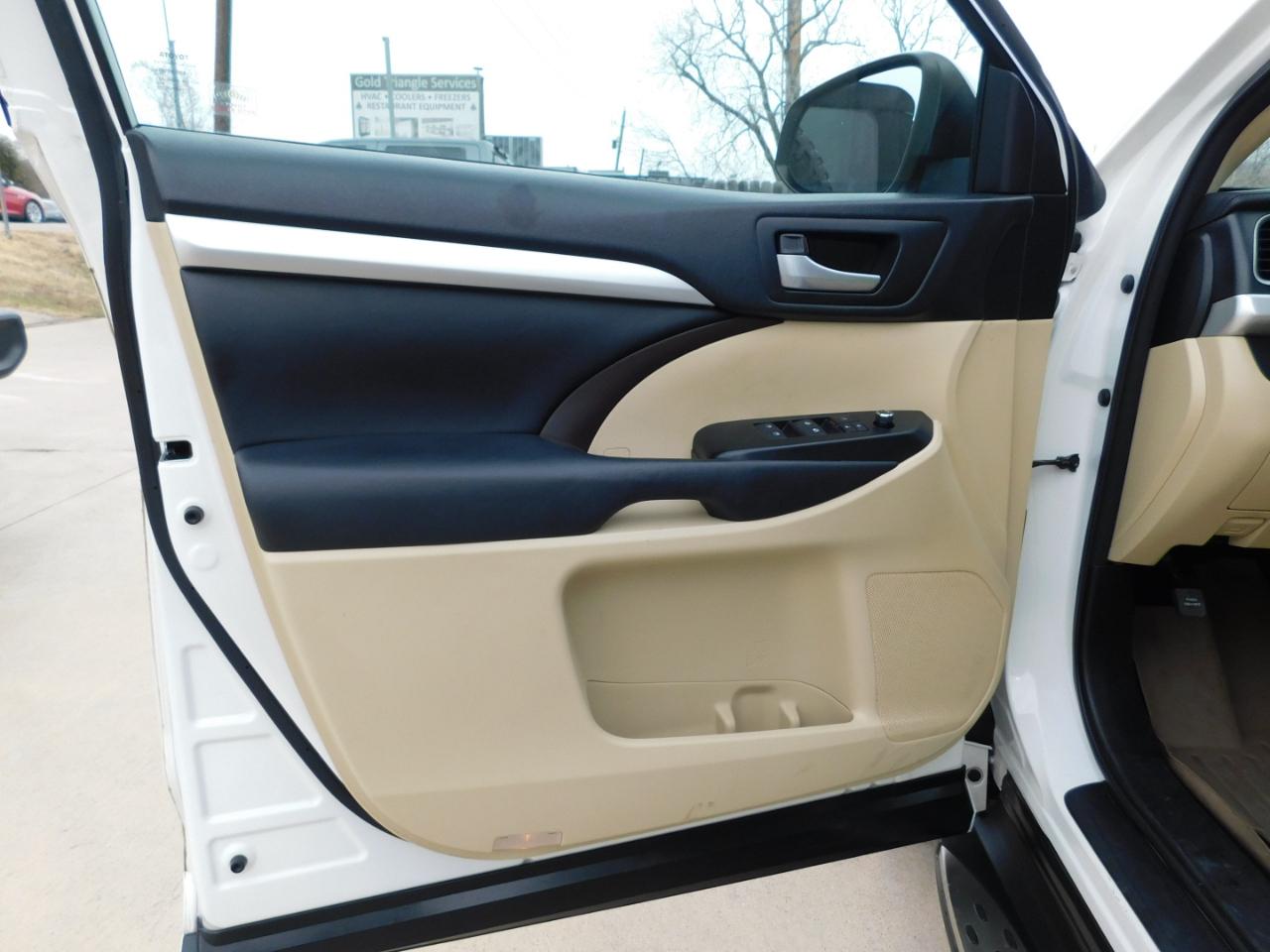 Toyota Highlander XLE V6 FWD (Natl) 2017