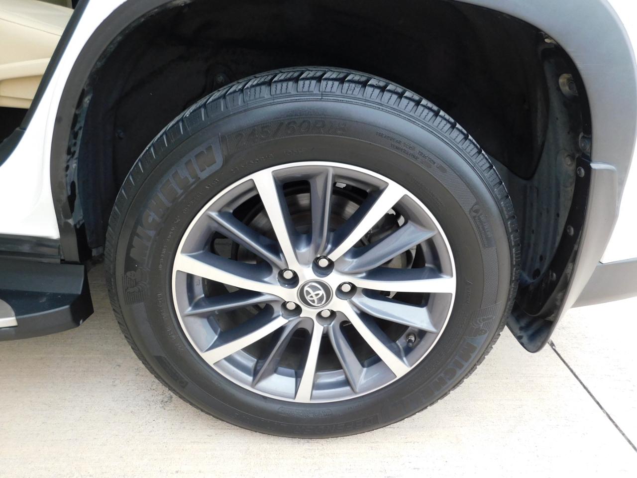 Toyota Highlander XLE V6 FWD (Natl) 2017