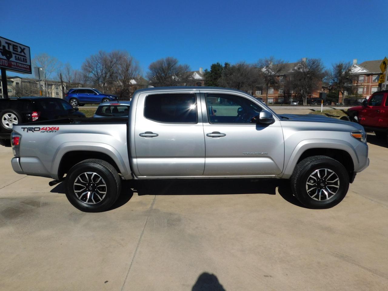 Toyota Tacoma 4WD TRD Off Road Double Cab 5' Bed AT (Natl) 2020