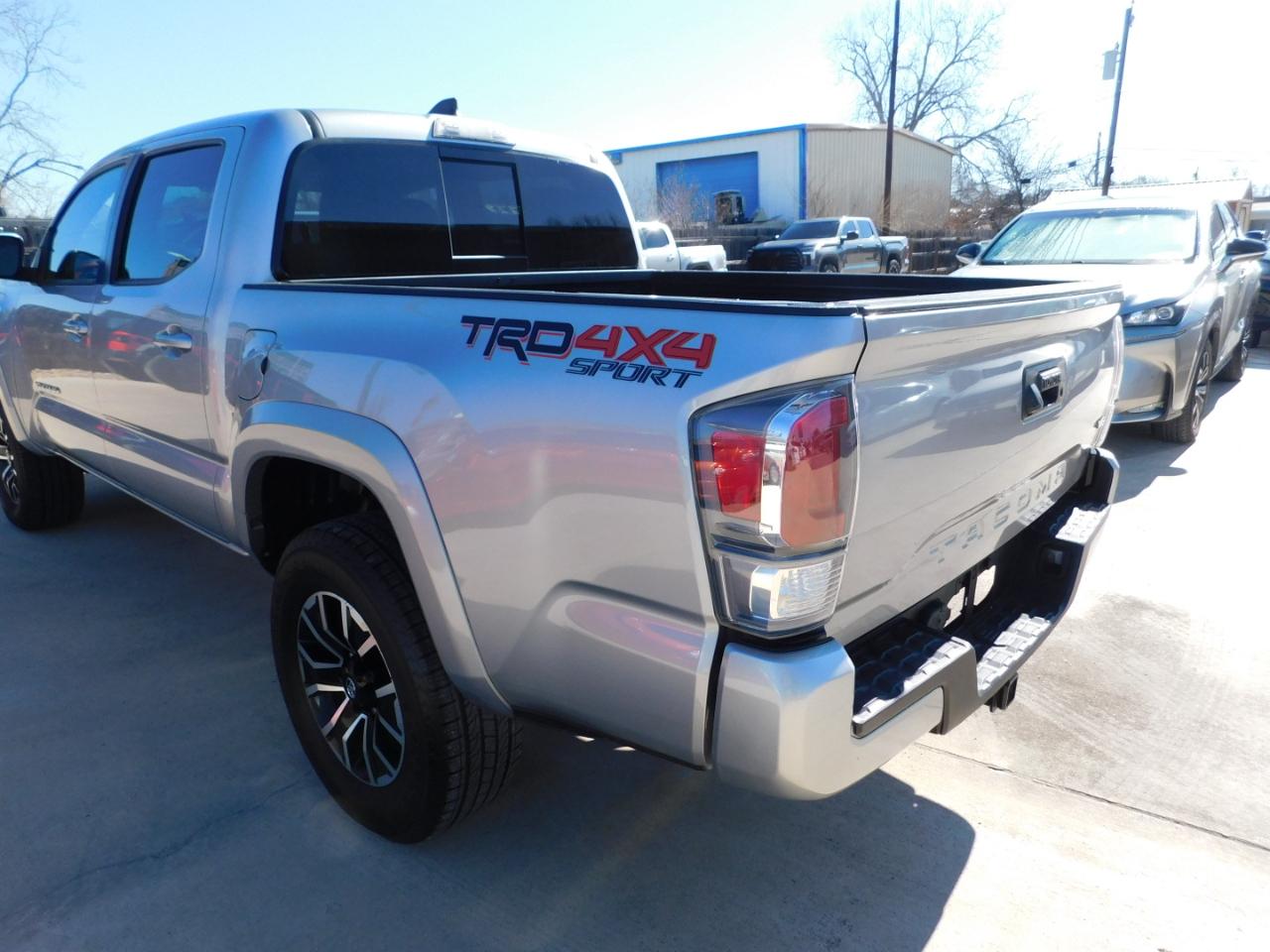 Toyota Tacoma 4WD TRD Off Road Double Cab 5' Bed AT (Natl) 2020