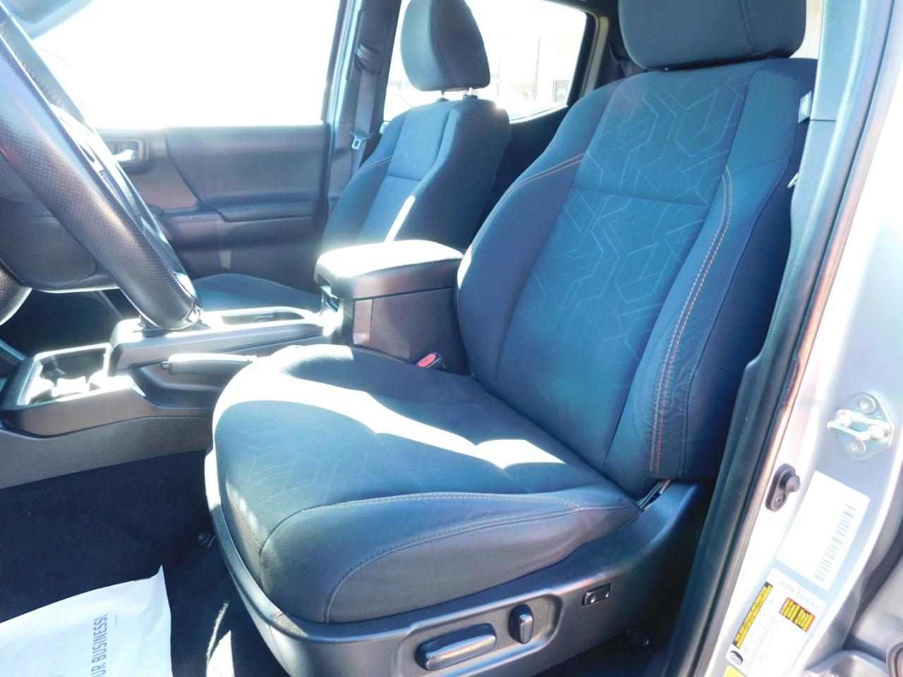 Toyota Tacoma 4WD TRD Off Road Double Cab 5' Bed AT (Natl) 2020