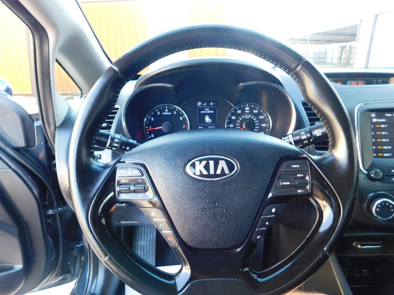 Kia Forte5 EX Auto 2017