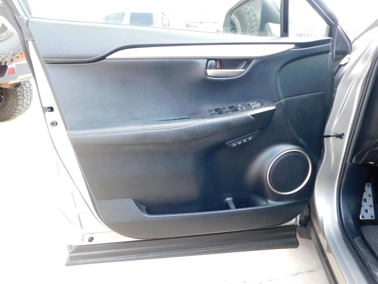 Lexus NX 200t F Sport 4D SUV FWD 2017