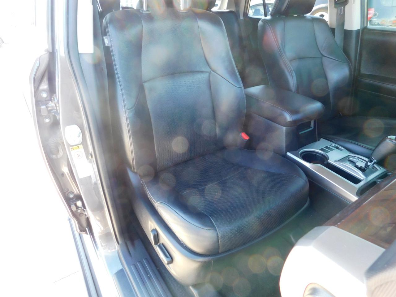 Toyota 4Runner RWD 4dr V6 SR5 (Natl) 2016