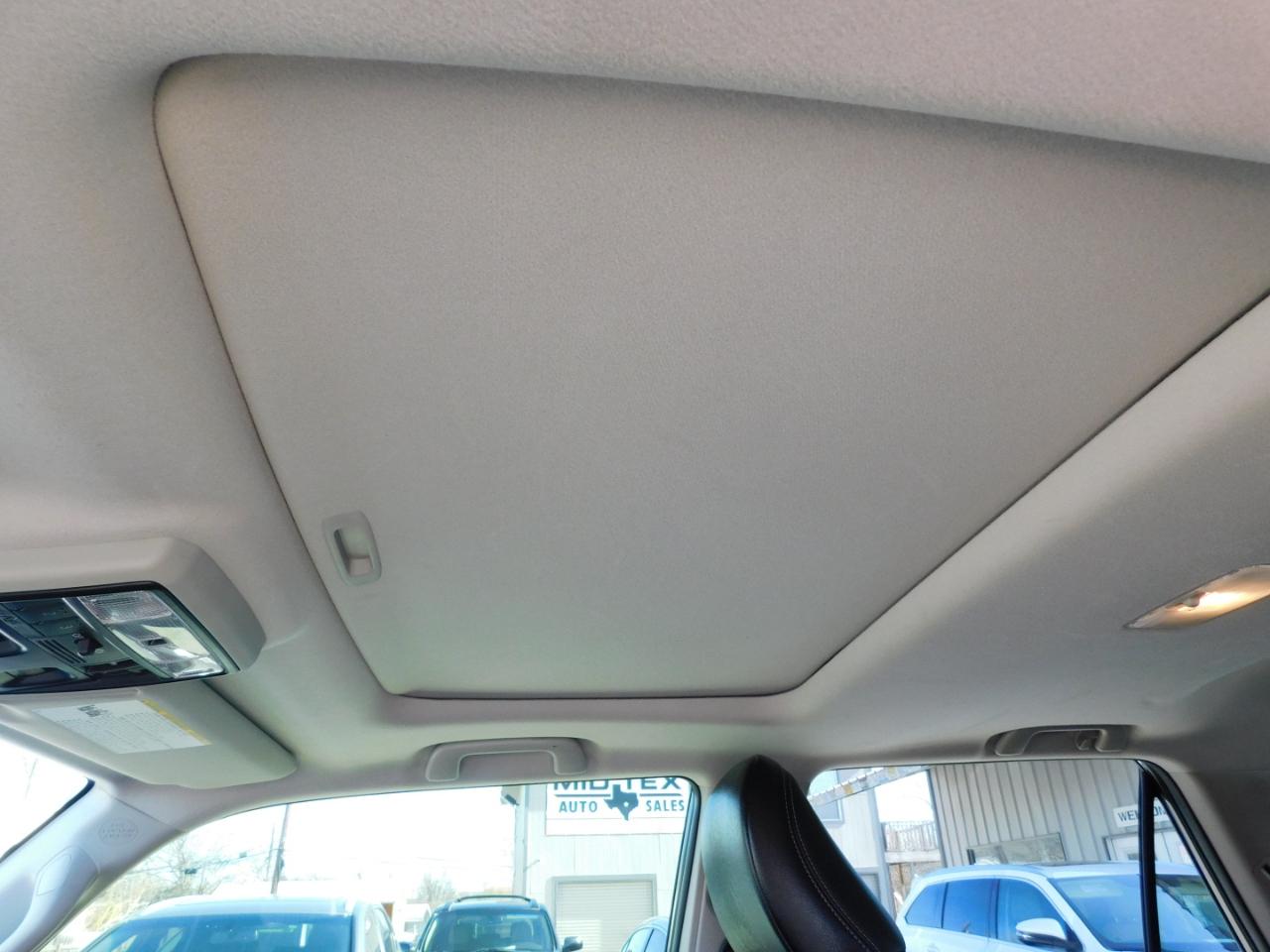 Toyota 4Runner RWD 4dr V6 SR5 (Natl) 2016